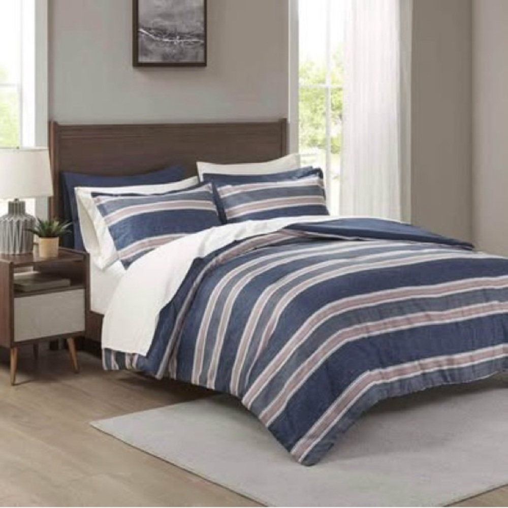 Comfort Spaces 9-Piece Queen Comforter Sets Microfiber Bed In A Bag